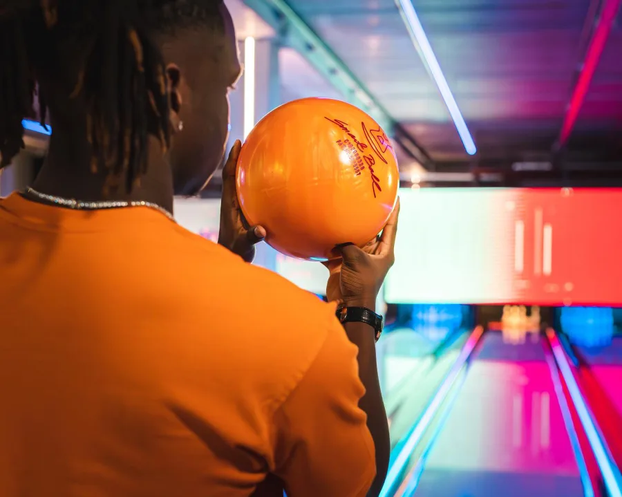 Hyperbowling Experience